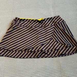 Athleta pacesetter striped skirt like new size large